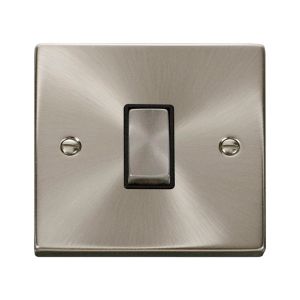 1 gang intermediate 10AX switch - black inserts